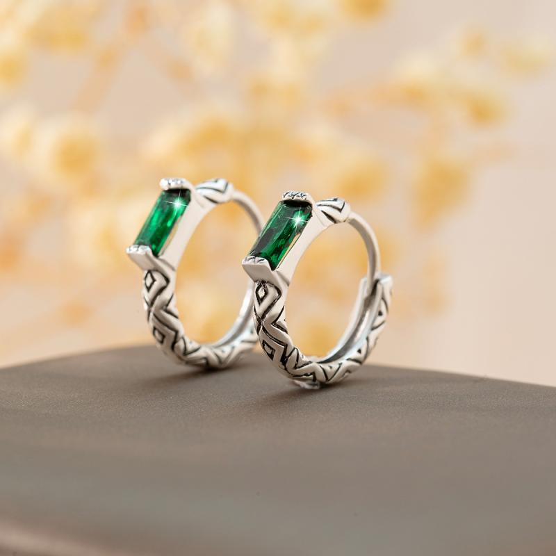 ピアス ユニセックス エメラルドカラー ジルコニア 銅製 シルバー ラウンド フープピアス イヤリング イヤーカフ レトロ ミニマル シンプル 欧米カジュアル