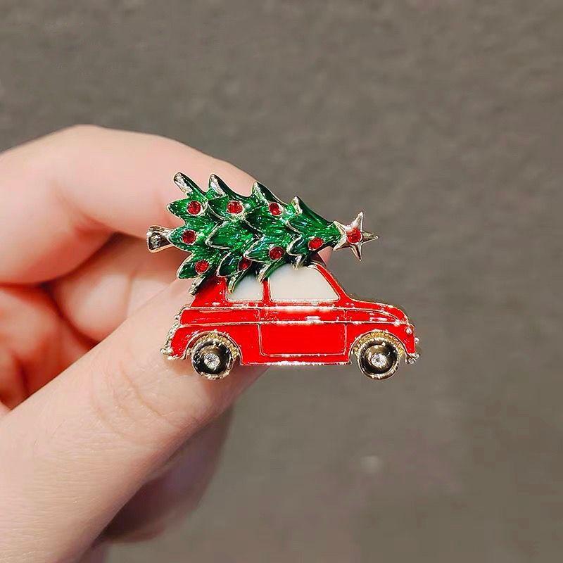 ブローチ キッズ クリスマスカー かわいい 個性的 おしゃれ 合金製 ピンバッジ セーター スーツ ジャケ..