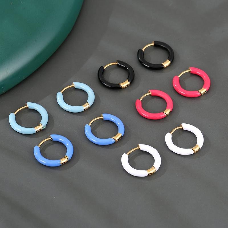 ピアス レディース 幾何学 円形フープピアス カラフル エナメル加工 銅製 高級感 上品 おしゃれ ファッション 万能 デイリー オフィス カジュアル 電気メッキ加工 レッド ブラック ブルー スカイブルー ホワイト