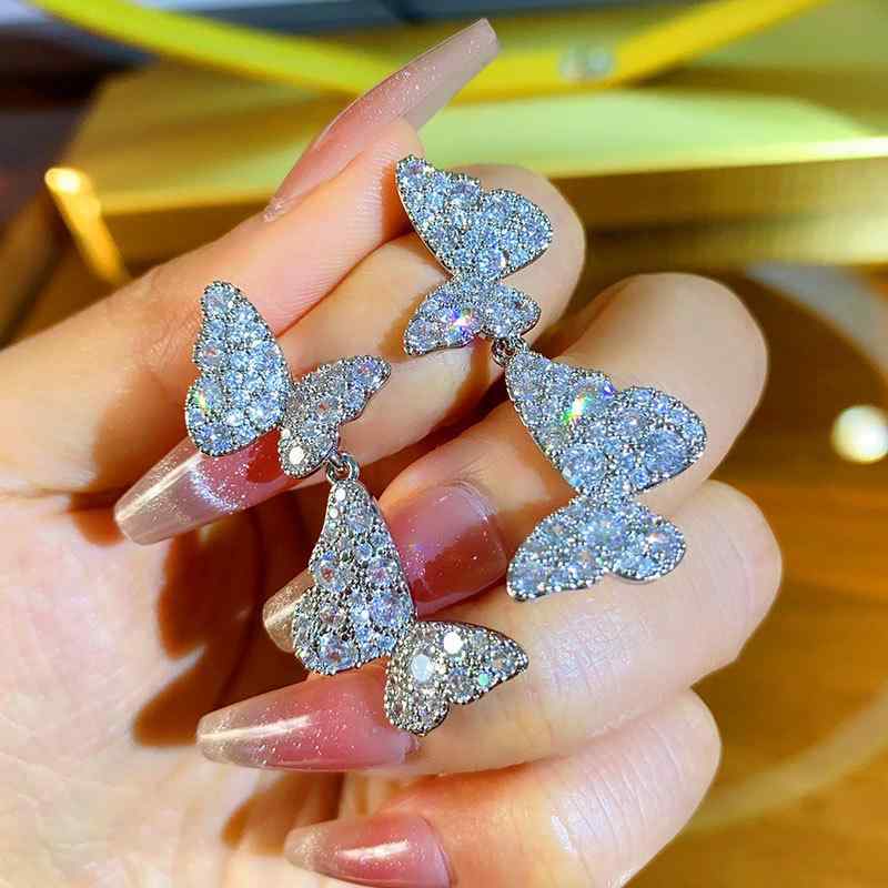 ピアス イヤリング レディース 女性用 デザイナーズ 蝶々 バタフライ ロング 揺れる フリンジ ジルコニ..