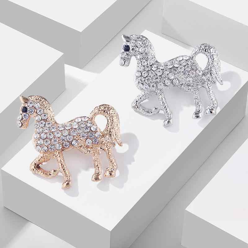 ブローチ レディース 女性用 ファッション ラインストーン ウマ ホース 動物 アニマル ピンバッジ コサージュ 合金 アクセサリー キラキラ かわいい 高級感 プレゼント パーティー 結婚式 入学式 卒業式 金色 銀色 干支 縁起物