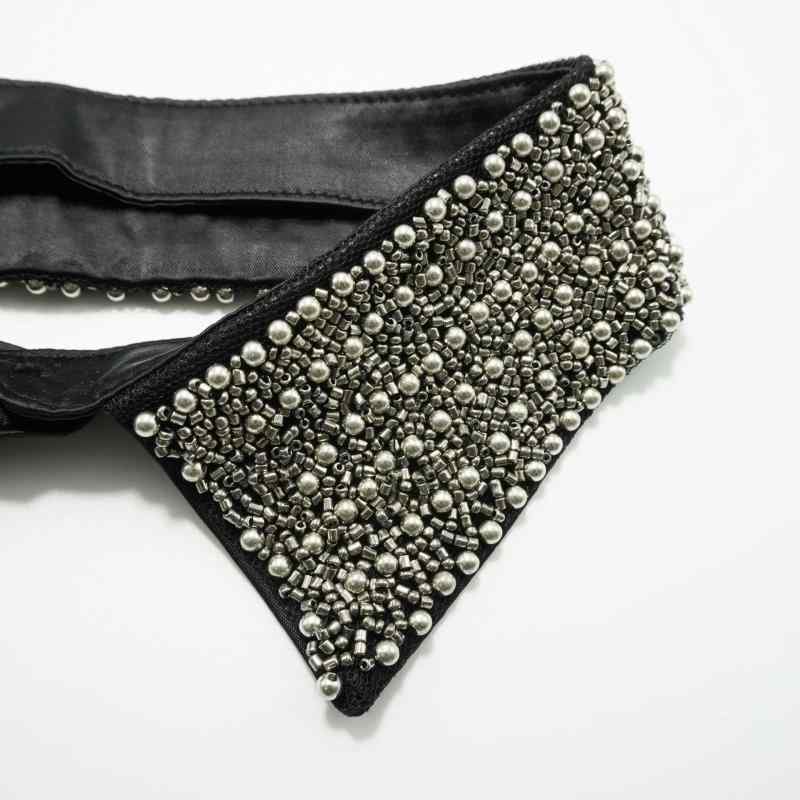 つけ襟 レディース 女性用 パンクロックテイスト 豪華ビジュー 高級感 エレガント 星型デザイン ガラスビーズ 白 黒 普段使い パーティー 韓国ファッション 秋冬 アクセサリー