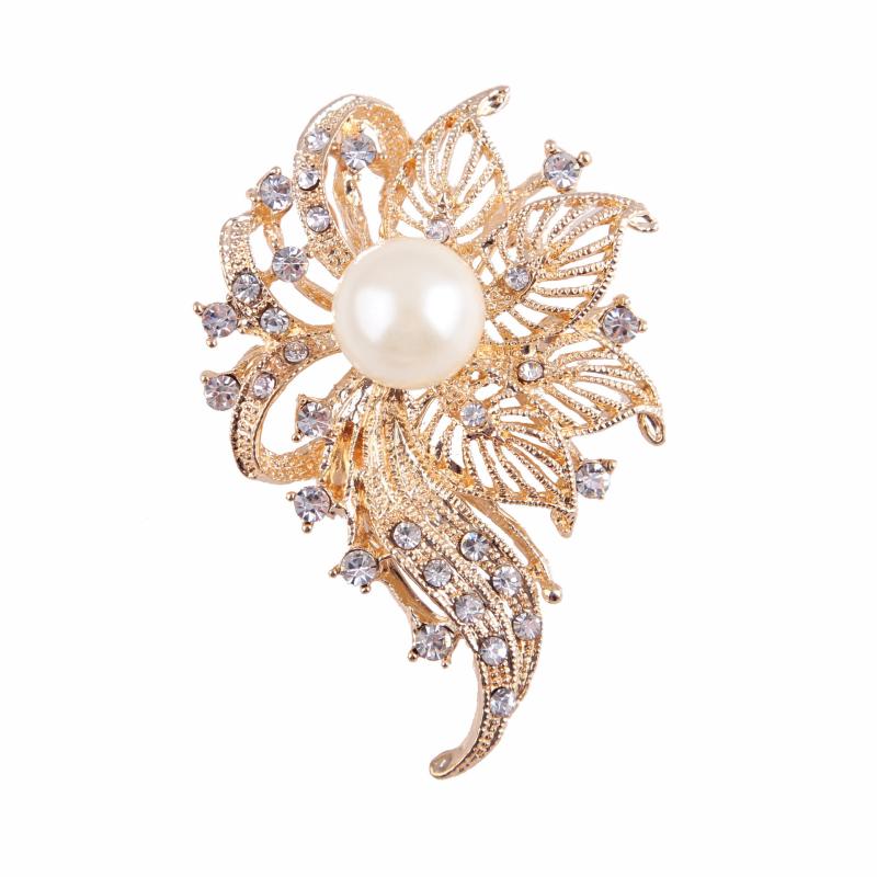 ブローチ コサージュ レディース 韓国風 おしゃれ 上品 華やか 中央 大粒パール フラワーモチーフ ラインストーン 合金素材 電気メッキ加工 アクセサリー 卒園式 卒業式 入園式 入学式 結婚式 パーティー 普段使い フォーマル カジュアル