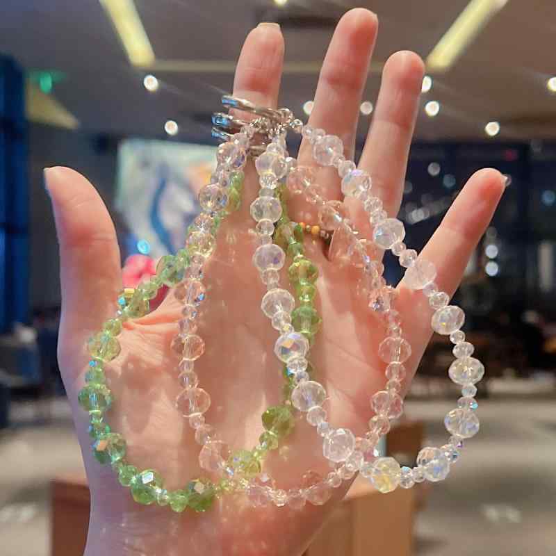 スマホアクセサリー レディース 高級感 上品 おしゃれ デザイン 透明 クリスタル ビーズ アクリル スマートフォン 携帯ストラップ 落下防止 チェーン キーホルダー 韓国ファッション フェミニン