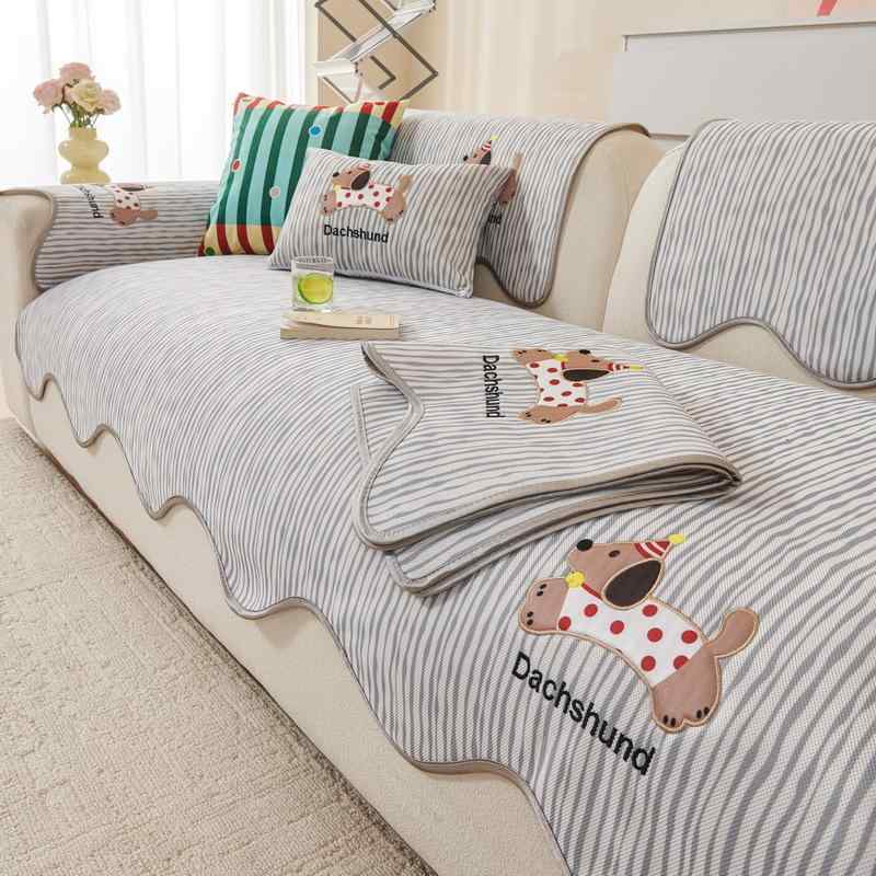 ソファカバー 接触冷感マット かわいい ダルメシアン柄 再生繊維 滑り止め 変形 3人掛け用 春夏 リビング インテリア 多用途 さらさら快適 ブラック グレー...