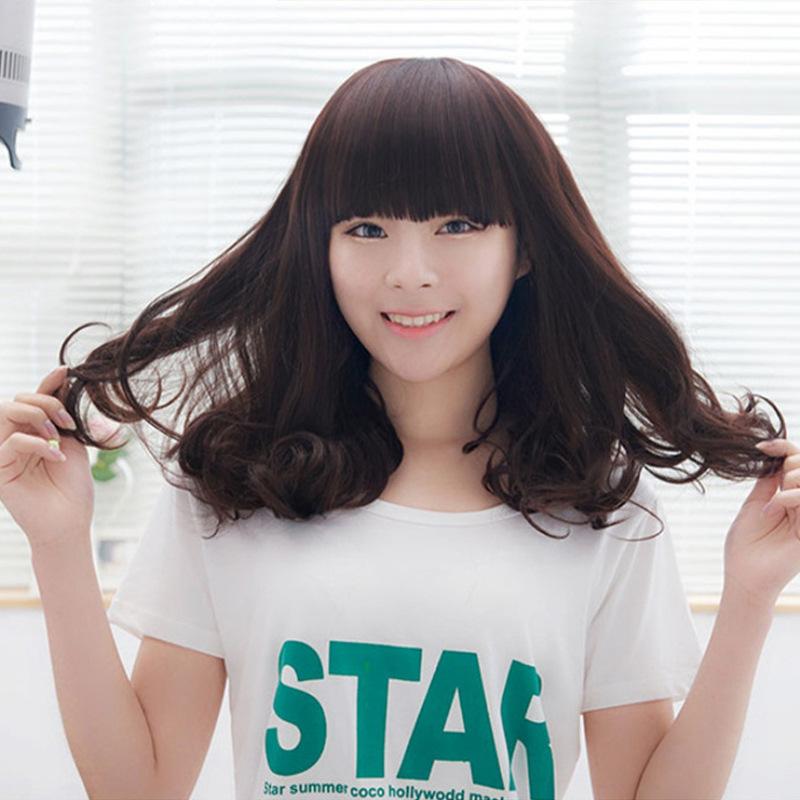 ウィッグ レディース ミディアムロング 梨花ヘア ぱっつん前髪 大波ウェーブ ロングカール フルウィッグ 耐熱ファイバー 小顔効果 自然な仕上がり イメチェン 普段使い 黒髪 ダークブラウン ライトブラウン