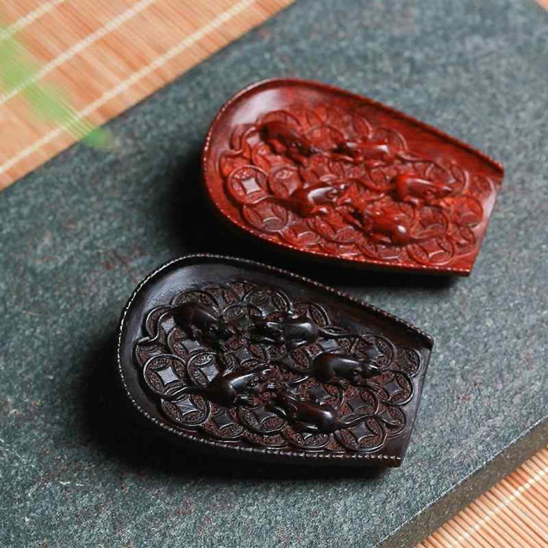 木彫り 紫檀木 五匹の鼠 金色の鼠 財運招来 商売繁盛 開運縁起物 高級感 インテリア置物 掌玩品 デスク リビング お守り 風水 オブジェ 子年