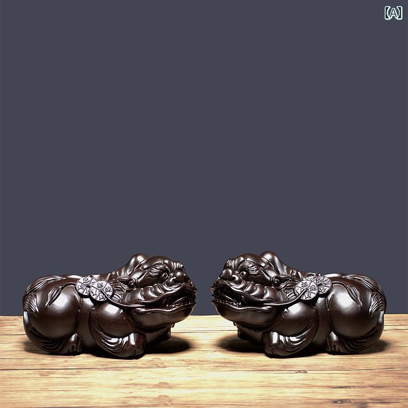 置物 黒檀 花梨 木彫り 貔貅 開運縁起物 オブジェ おしゃれ インテリア 玄関 リビング 店舗 新築祝い 開店祝い ギフト 手持ち小物