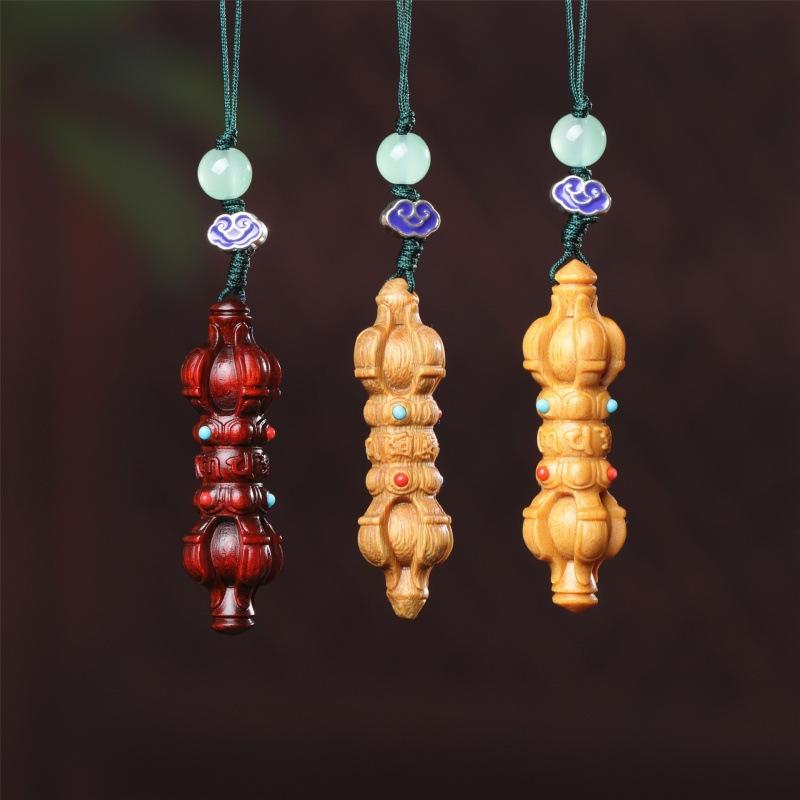 キーホルダー 金剛杵 ヴァジュラ 木製 紫檀 緑檀 白檀 天然木 吊り飾り チャーム ペンダント ストラップ キーリング バッグチャーム お守り 魔除け 厄除け 開運 縁起物 工芸品 仏具 普段使い