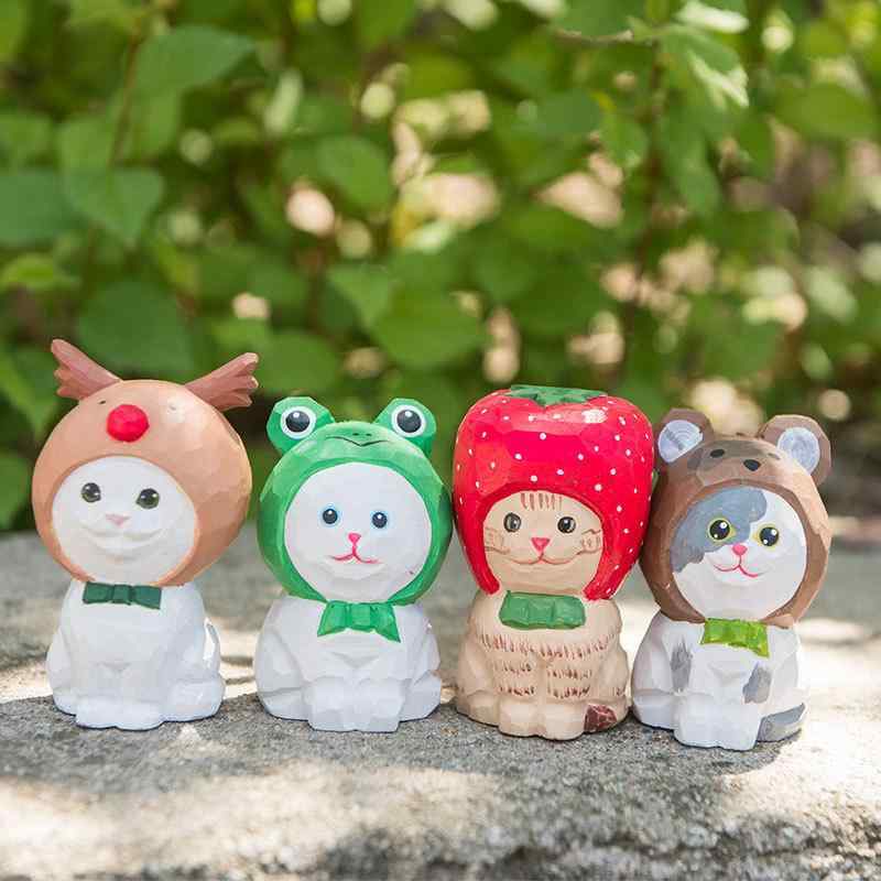 ・主な素材: シナノキ・カテゴリ: 工芸品・置物・カラー展開: 茶クマ猫, カエル猫, 鹿角白猫, イチゴ猫, 鹿角黒猫・スタイル: 現代シンプル