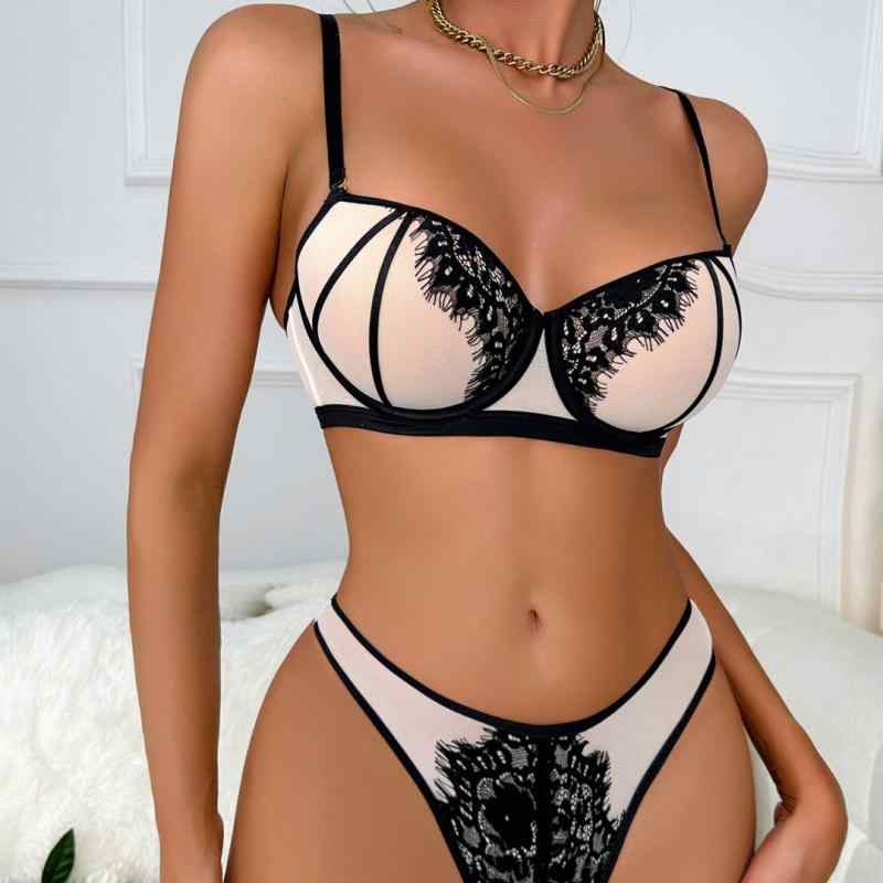 ブラセット レディース セクシー レース 3/4カップ 寄せ上げ 谷間メイク 小胸 バストアップ 脇高 副乳カバー 垂れ防止 補正ブラ 快適 通気性 大きいサイズ ストラップ取り外し可能 3段ホック 秋冬 ホワイト ブラック