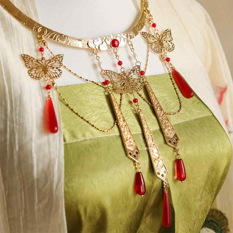 ネックレス 男女兼用 明朝漢服 古風 中国風 蝶 チョーカー 瓔珞 合金 吉祥文様 U字型 高級感 首飾り ア..