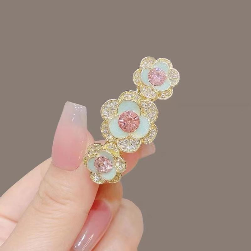 Other - ヘアクリップ レディース フレンチ ロマンチック パール 小花 高級感 個性的 精巧 上品 爽やか スイートスタイル 髪留め サイドクリップ