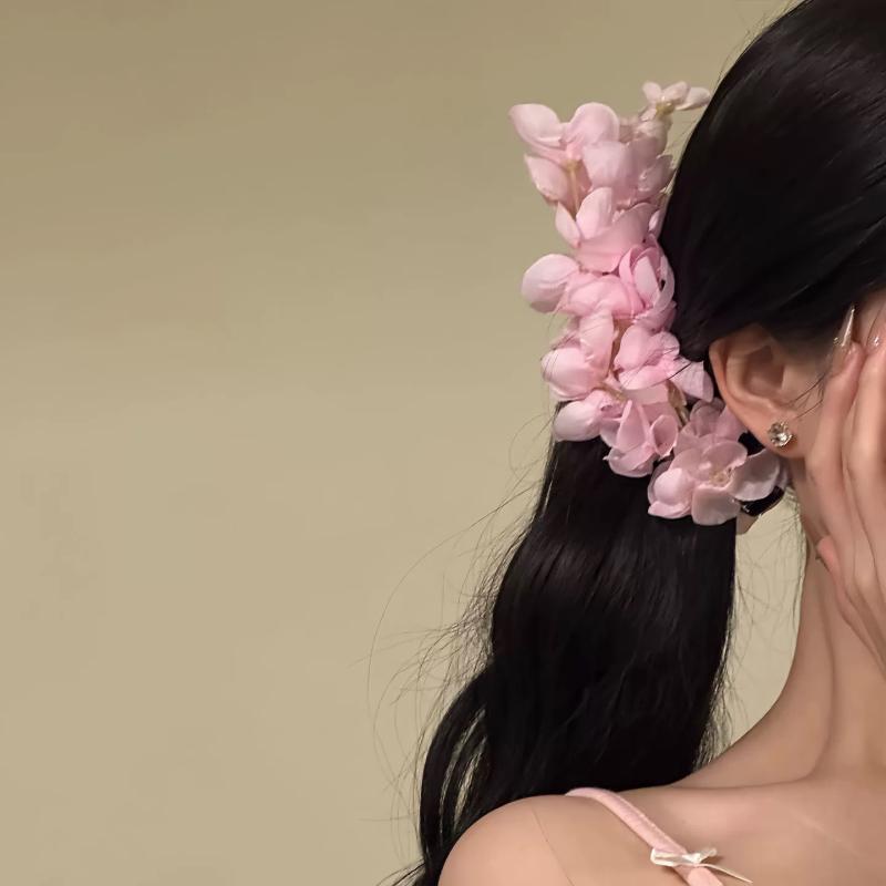 ヘアクリップ レディース スミレ フラワー 花束 フェアリー 優雅 儚げ 後頭部 まとめ髪 アップスタイル リゾート 旅行 お出かけ 写真映え ピンク ホワイト パープル 春夏