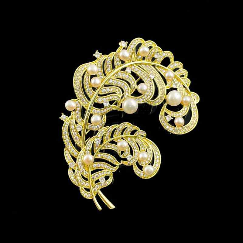 ブローチ レディース 天然淡水パール ダブルフェザー 銅製 高級感 エレガント 華やか 上品 普段使い フォーマル 結婚式 パーティー オケージョン ジャケット コート ストールピン ホワイト ゴールド