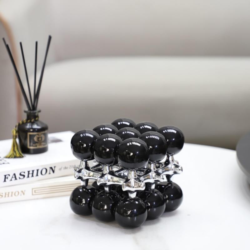 インテリア雑貨 北欧モダン 幾何学 オブジェ 樹脂製 おしゃれ アート 抽象的 玄関 リビング 書斎 オフィス 卓上飾り ブラックシルバー ブラックゴールド