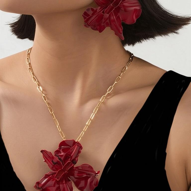 Women's Jewelry Set: Necklace, Pendant, and Earrings with Floral Motif. Hypoallergenic, Large Size, Perfect for Resort Wear, Casual Style, and Elegant.