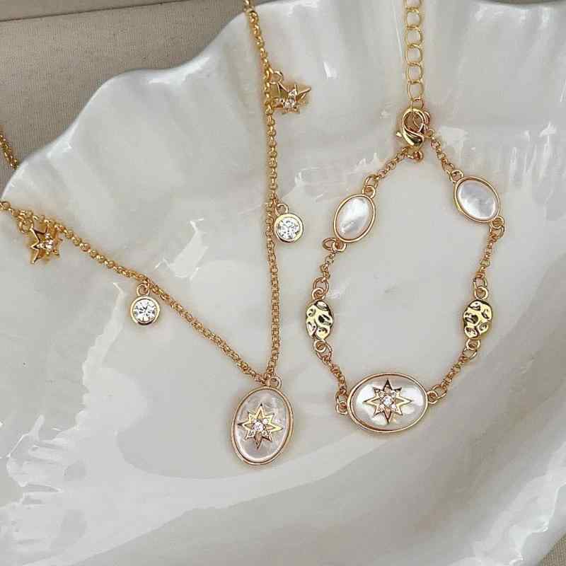 ・カテゴリ: ネックストラップ、ブレスレット・素材: 銅・加工技術: 電気メッキ・デザイン: 幾何学型・チェーンの種類: 標準チェーン・ペンダント素材: 銅・長さ: 41cm〜50cm・カラー展開: ゴールドネックレス、ゴールドブレスレット、シルバーネックレス、シルバーブレスレット・トレンド要素: 楕円、幾何学・スタイル: ラグジュアリー、ファッション・通勤
