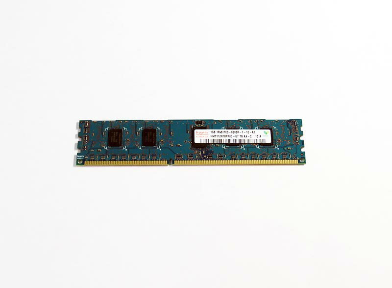 HMT112R Hynix 1GB PC3-10600 DDR3-1333MHz non-ECC CL9 240-Pin【中古】