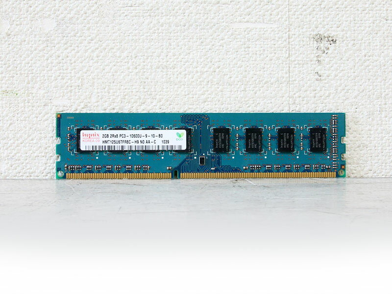 HMT125U6TFR8C-H9 hynix 2GB PC3-10600 DDR3-1333 non-ECC unbuffered 1.5V 240pinš