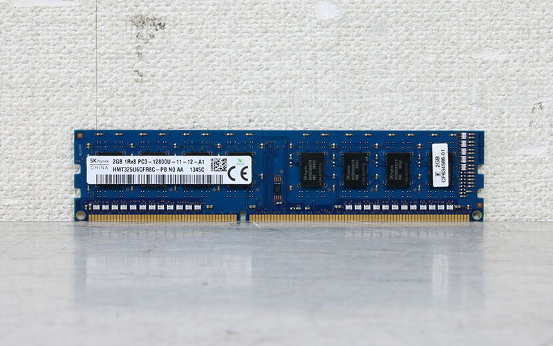 HMT325U6CFR8C-PB SK hynix 2GB PC3-12800U DDR3-1600 1.5V 240-Pinš