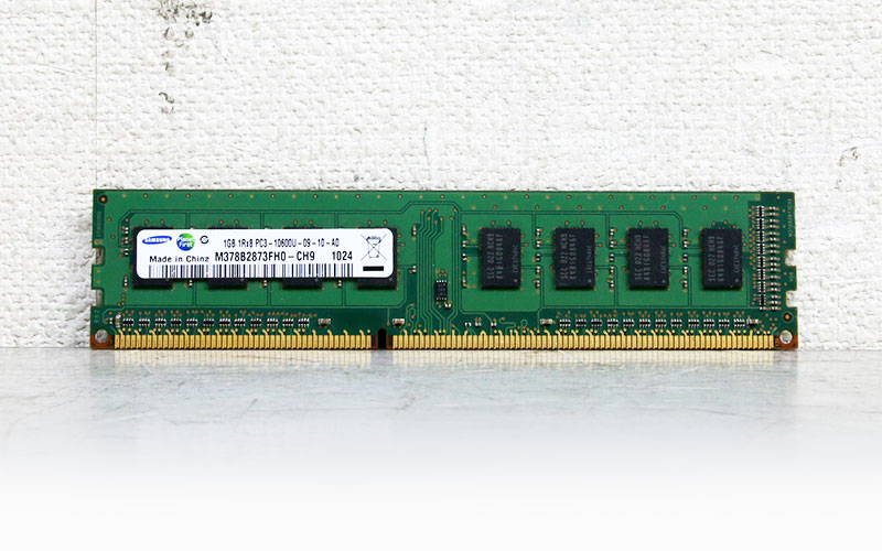 M378B2873FH0-CH9 Samsung 1GB PC3-10600U DDR3-1333【中古】