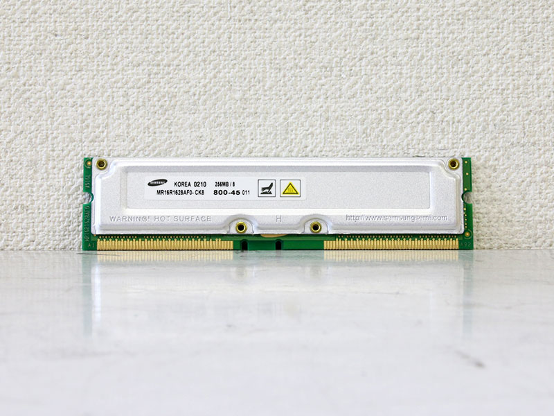 MR16R1628AF0-CK8 Samsung 256MB PC800-45 RDRAM-RIMM Non-ECC 2.5V 184pin【中古】