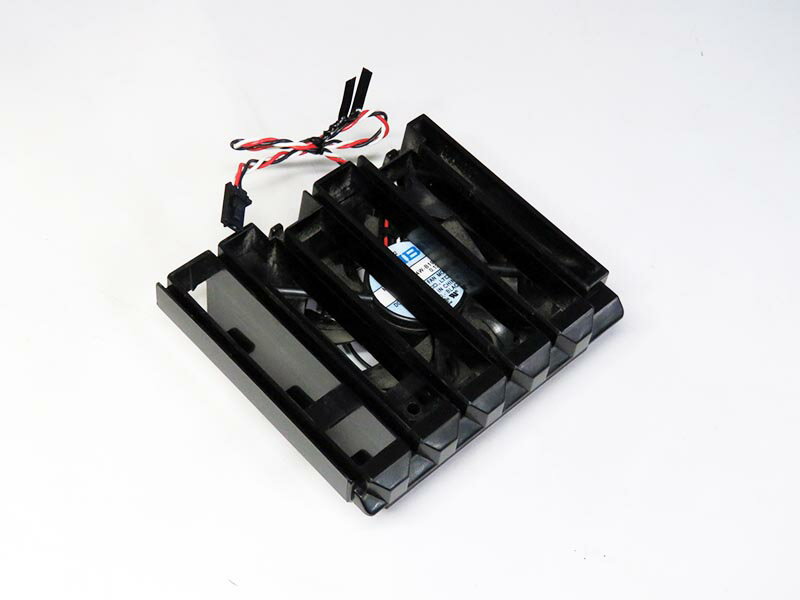 07K152 DELL Precision360等用 ケースファン MNB 3110KL-04W-B19【中古】