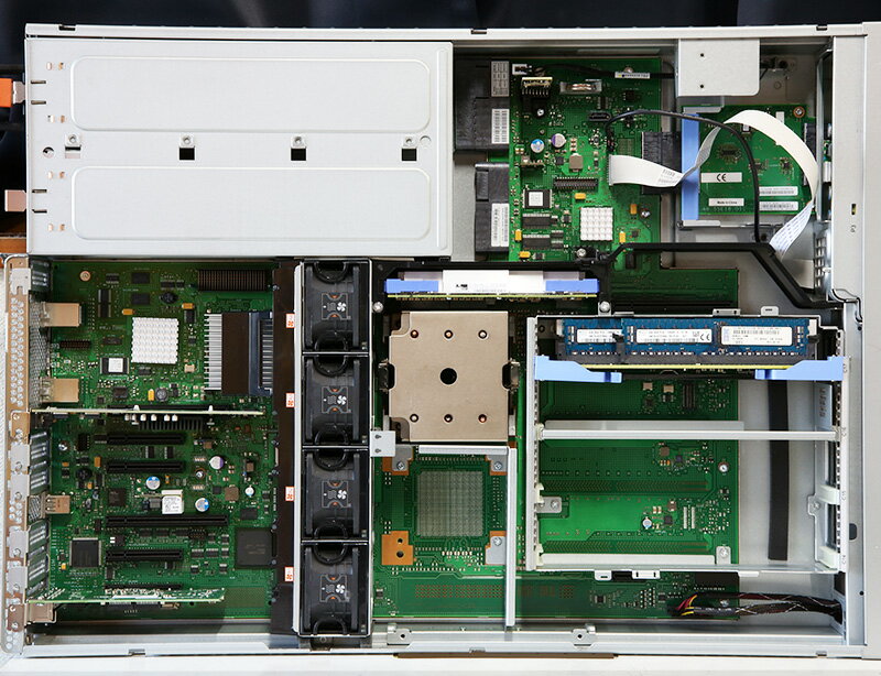 Power 710 Express 8231-E1D IBM Corporation 4-Core 3.6GHz POWER7+ Processor/8GB/HDD����ܡ���ť����С���