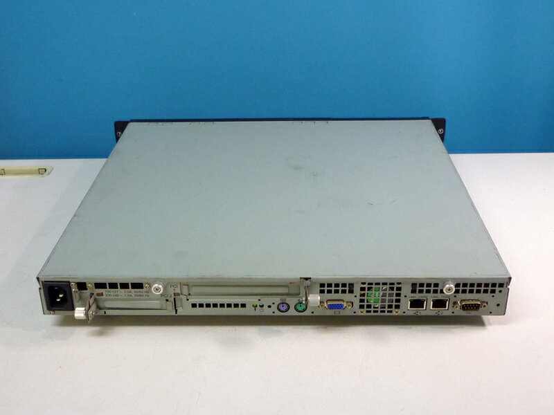 eServer xSeries 305 8673-42X Pentium4 2.4GHz/512MB/ラックマウントサーバー【中古】