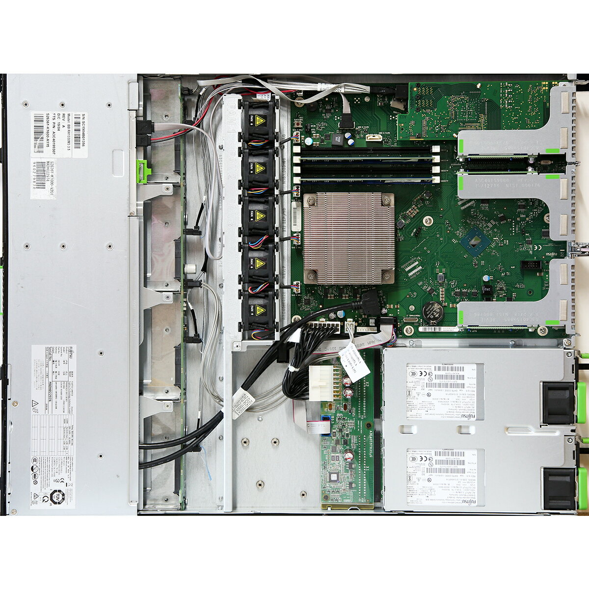 PRIMERGY RX1330 M3 PYR1333R3M 富士通 Xeon Processor E3-1220 v6/16.0GB/HDD非搭載/PRAID CP400i/3.5インチモデル/電源ユニット *2【中古サーバー】