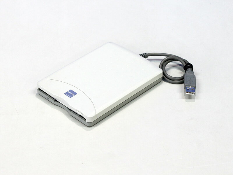 商品の詳細 USB-FDX1 IODATA アイ・オー・データ機器 外付け USB 3.5インチ 2HD FDD パスパワー対応 こちらの商品は、動作確認済み中古品です。 仕様 メーカー:IODATA アイ・オー・データ機器 製品名:USB...