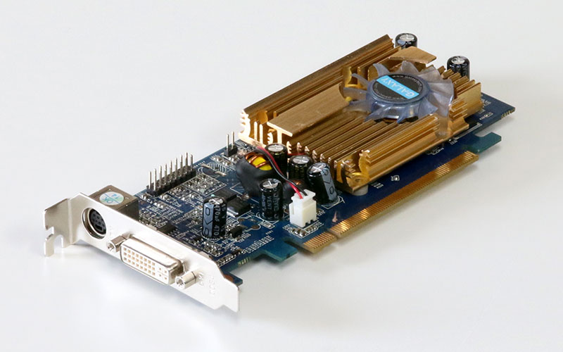 GALAXY GeFORCE 8400GS 256MB DVI/TV-out PCI Express x16 GF P84GS-LP/256D2 LowProfile【中古グラフィックボード】