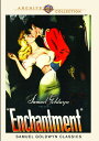 ◆タイトル: Enchantment◆現地発売日: 2014/08/12◆レーベル: Warner Archives◆その他スペック: オンデマンド生産盤*/モノラル音声*フォーマットは基本的にCD-R等のR盤となります。 輸入盤DVD/ブルーレイについて ・日本語は国内作品を除いて通常、収録されておりません。・ご視聴にはリージョン等、特有の注意点があります。プレーヤーによって再生できない可能性があるため、ご使用の機器が対応しているか必ずお確かめください。詳しくはこちら ◆収録時間: 101分※商品画像はイメージです。デザインの変更等により、実物とは差異がある場合があります。 ※注文後30分間は注文履歴からキャンセルが可能です。当店で注文を確認した後は原則キャンセル不可となります。予めご了承ください。This beautiful and haunting fantasy tells two intertwined love stories - of a bittersweet Victorian romance and a budding courtship unfolding during World War II. Sir Roland Dane (David Niven) lives with his memories at 99 Wilshire Crescent. Once, he was in love with Lark Ingoldsby (Teresa Wright), but his jealous and manipulative sister, Selina (Jayne Meadows), cruelly prevented them from marrying. Now, years later, with the world at war, Sir Roland's American grandniece, Grizel Dane (Evelyn Keyes), has come to London. But when she meets the dashing Canadian pilot Pax Masterson (Farley Granger), who happens to be Larks nephew, Sir Roland suspects that something stronger than mere coincidence has brought them together. Can love transcend time to right the mistakes and sorrows of the past? in the world of Enchantment, where yesterday and tomorrow exists side by side, nothing is impossible.Enchantment DVD 【輸入盤】