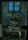 ◆タイトル: The Tree of Wooden Clogs (Criterion Collection)◆現地発売日: 2017/02/14◆レーベル: Criterion Collection 輸入盤DVD/ブルーレイについて ・日本語は国内作品を除いて通常、収録されておりません。・ご視聴にはリージョン等、特有の注意点があります。プレーヤーによって再生できない可能性があるため、ご使用の機器が対応しているか必ずお確かめください。詳しくはこちら ※商品画像はイメージです。デザインの変更等により、実物とは差異がある場合があります。 ※注文後30分間は注文履歴からキャンセルが可能です。当店で注文を確認した後は原則キャンセル不可となります。予めご了承ください。A painterly and sensual immersion in late nineteenth-century Italian farm life, Ermanno Olmi's The Tree of Wooden Clogs lovingly focuses on four families working for one landowner on an isolated estate in the province of Bergamo. Filming on an abandoned farm for four months, Olmi adapted neorealist techniques to tell his story, enlisting local people to live as their own ancestors had, speaking in their native dialect on locations with which they were intimately familiar. Through the cycle of seasons, of back-breaking labor, love and marriage, birth and death, faith and superstition, Olmi naturalistically evokes an existence very close to nature, one that celebrates it's beauty, humor, and simplicity but also acknowledges the feudal cruelty that governs it. Winner of the Palme d'Or at Cannes in 1978, The Tree of Wooden Clogs is at once intimate in scale and epic in scope a towering, heart-stirring work of humanist filmmaking.The Tree of Wooden Clogs (Criterion Collection) DVD 【輸入盤】