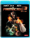 ◆タイトル: The Protector 2◆現地発売日: 2014/07/29◆レーベル: Magnolia Home Ent 輸入盤DVD/ブルーレイについて ・日本語は国内作品を除いて通常、収録されておりません。・ご視聴にはリージョン等、特有の注意点があります。プレーヤーによって再生できない可能性があるため、ご使用の機器が対応しているか必ずお確かめください。詳しくはこちら ※商品画像はイメージです。デザインの変更等により、実物とは差異がある場合があります。 ※注文後30分間は注文履歴からキャンセルが可能です。当店で注文を確認した後は原則キャンセル不可となります。予めご了承ください。Boss Suchart is the influential owner of a major elephant camp. When he was murdered in his own home, the killer delivered three fatal blows on his body, all evidence points to KHAM (Tony Jaa), who was present at the crime scene and was seen with the victim the moment before he died. Kham is forced to run as the police launch a pursuit. Meanwhile, the twin nieces of Boss Suchart (Jija Yanin Wismitanan and Teerada Kittisiriprasert) are out for revenge. But luck is on Kham's side when he runs into Sergeant Mark (Mum Jokmok), an Interpol agent sent to Thailand on a secret mission. As Kham is hunted by several parties, he's also desperately searching for Khon, his elephant, whose disappearance is involved with Boss Suchart's death. In another twist, Kham is drawn into an underground fighting ring run by LC (RZA), a crime lord who's obsessed with collecting top-class martial artists from around the world. LC's fighters are branded only by numbers, such as the lethal, beautiful Twenty (Ratha Pho-ngam) and the diabolical NO.2 (Marrese Crump). These fighters are ordered to defeat and capture Kham for a special mission that LC has in mind.The Protector 2 ブルーレイ 【輸入盤】