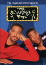 ◆タイトル: The Wayans Bros.: The Complete Fifth Season◆現地発売日: 2019/03/26◆レーベル: Warner Archives◆その他スペック: オンデマンド生産盤**フォーマットは基本的にCD-R等のR盤となります。 輸入盤DVD/ブルーレイについて ・日本語は国内作品を除いて通常、収録されておりません。・ご視聴にはリージョン等、特有の注意点があります。プレーヤーによって再生できない可能性があるため、ご使用の機器が対応しているか必ずお確かめください。詳しくはこちら ◆収録時間: 488分※商品画像はイメージです。デザインの変更等により、実物とは差異がある場合があります。 ※注文後30分間は注文履歴からキャンセルが可能です。当店で注文を確認した後は原則キャンセル不可となります。予めご了承ください。The laughs continue in season five of The Wayans Bros. As Shawn and Marlon Wayans carry on their irreverent and gag-filled physical-comedy series about two brothers, Shawn and Marlon Williams, who share a brownstone in New York City and disagree about virtually everything. As season five begins, Shawn and Marlon gather with their father restaurant owner Pops Williams (John Witherspoon) and their best friend security guard Dee Baxter (Anna Maria Horsford) to watch Marlon's debut on his new TV sitcom. For the first time in his life, Marlon has cash to spare, unlike big brother Shawn, who has no income while he waits for the newsstand to be rebuilt after last season's fire. Think Shawn will sit around and let his little brother flaunt his dough? No! These New Yorkers will get into one hilarious adventure after the next. Phill Lewis, Missy Elliot, Paula Abdul and Kim Wayans guest-star.The Wayans Bros.: The Complete Fifth Season DVD 【輸入盤】