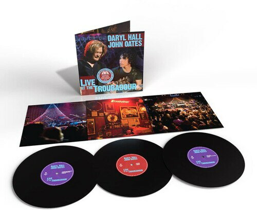 ◆タイトル: Live At The Troubadour◆アーティスト: Daryl Hall ＆ John Oates◆アーティスト(日本語): ダリルホール＆ジョンオーツ◆現地発売日: 2021/11/26◆レーベル: BMG Rights Managemen◆その他スペック: ゲートフォールドジャケット仕様ダリルホール＆ジョンオーツ Daryl Hall ＆ John Oates - Live At The Troubadour LP レコード 【輸入盤】※商品画像はイメージです。デザインの変更等により、実物とは差異がある場合があります。 ※注文後30分間は注文履歴からキャンセルが可能です。当店で注文を確認した後は原則キャンセル不可となります。予めご了承ください。[楽曲リスト]1.1 Everything Your Heart Desires (Live at the Troubadour) 1.2 When the Morning Comes (Live at the Troubadour) 1.3 Family Man (Live at the Troubadour) 2.1 Say It Isn't So (Live at the Troubadour) 2.2 It's Uncanny (Live at the Troubadour) 2.3 Had I Known You Better Then (Live at the Troubadour) 2.4 She's Gone (Live at the Troubadour) 3.1 Getaway Car (Live at the Troubadour) 3.2 Cab Driver (Live at the Troubadour) 4.1 One on One (Live at the Troubadour) 4.2 Sara Smile (Live at the Troubadour) 4.3 Maneater (Live at the Troubadour) 5.1 Out of Touch (Live at the Troubadour) 5.2 I Can't Go for That (No Can Do) [Live at the Troubadour] 5.3 Rich Girl (Live at the Troubadour) 6.1 Kiss on My List (Live at the Troubadour) 6.2 You Make My Dreams (Live at the Troubadour) 6.3 Abandoned Luncheonette (Live at the Troubadour) 6.4 Private Eyes (Live at the Troubadour)Recorded in May 2008, 'Live at the Troubadour' sees Daryl Hall and John Oates return to the legendary Los Angeles venue they first played as a support act in the 70s. Reissued on double CD and released for the first time on triple LP, the set sees the duo delve into their extensive back catalogue, delighting fans with nearly 2 hours of hits reimagined in a stripped back format, laying bare the beauty of their classic songwriting and mastery of their craft as live performers. The recording includes incredible live performances of 'Maneater', 'Out of Touch', 'You Make My Dream' and many more.