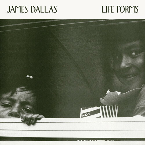 ◆タイトル: Life Forms◆アーティスト: James Dallas◆現地発売日: 2023/10/27◆レーベル: Tidal Waves Music◆その他スペック: リイシュー（復刻・再発盤)James Dallas - Life Forms LP レコード 【輸入盤】※商品画像はイメージです。デザインの変更等により、実物とは差異がある場合があります。 ※注文後30分間は注文履歴からキャンセルが可能です。当店で注文を確認した後は原則キャンセル不可となります。予めご了承ください。[楽曲リスト]1.1 Sidetrack 1.2 Crusade 1.3 Life Forms 1.4 Stormy 1.5 Syndrome 1.6 Nothing to LooseJames Dallas is a talented producer, songwriter and saxophonist from Milwaukee. He started playing the clarinet in Junior High School at the age of thirteen, during this time public schools would loan students an instrument who could not afford their own. James originally requested an alto saxophone but none of those were available. In 1967 he got his hands on a baritone saxophone... and it became his main instrument for the next 15 years. Dallas decided to pursue a career in entertainment (influenced by his parents who allowed him to play in a professional R&B band at the age of 14) and was possessed by an exceptional drive to excel in music. James wanting to showcase his talents as a multi-instrumentalist led him to his pursuit in playing the flute, various forms of the piano... and of course all the saxes & clarinets. Soon he started playing with local bands and solo artists in the jazz & blues scene, he even participated on several recordings (mostly as part of the horn section)... but things really started to take of when James (together with his brother Chris and his cousin Kevin) started the outfit Heavy Weather. Most of the other bandmembers where his friends and would later become regular players on Dallas' two solo albums 'Life Forms' (1982) and 'Here And Now' (1984). The album we are proudly presenting you today: Life Forms (1982) was James Dallas debut album. Recorded at Mauer Brothers' Studio and completely self-funded with the help and encouragement of his peers and family. Dallas paid for all the recording time and the privately pressed 1000 copies of the album... back then he could not have imagined that decades later it would become a much sought-after collectible that fetches high prices. On Life Forms James Dallas is joined by a top cast of musicians such as Earl Thompson on percussion, Myron McClain and Noland Clark on drums, Rick Lacey and Robert Walls Jr. On guitar, Jake Simmons and Kevin Whitehead on bass. Kevin Whitehead (who is James' cousin and known for his work with Ben Webster, Ella Fitzgerald, Miles Davis, Sun Ra and Pharoah Sanders) also wrote a track for the album. The whole venture truly is a family affair because James' brother Christopher can also be heard on keyboards and the album design was handled by his other brother Calvin. James Dallas surely deserves the title of 'multi-instrumentalist' because not only did he compose the majority of the songs (and produced the whole album) but next to his trademark soprano saxophone work, he also took care of playing the electric piano, flute, vocoder and keyboards. The six songs on the fantastic Life Forms album are a heavy mix of mind-blowing funk, fusion and Vocoder/Odyssey synth extravaganza. If you are a serious collector or a smooth jazz underground enthusiast, then this is the thing for you! Also included is the magnificent 'Sidetrack' song that was included on the Numero compilation 'NuLeaf' released in 2020. Tidal Waves Music (in collaboration with The Numero Group) now proudly presents the FIRST ever vinyl reissue of this iconic Jazz-Funk-Soul fusion album (original copies tend to go for large amounts on the secondary market) originally released in 1982 as a private pressing and now finally back available as a limited 180g vinyl edition (limited to 500 copies) complete with the original artwork and obi strip.