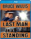 ◆タイトル: Last Man Standing◆現地発売日: 2023/12/26◆レーベル: Shout Factory 輸入盤DVD/ブルーレイについて ・日本語は国内作品を除いて通常、収録されておりません。・ご視聴にはリージョン等、特有の注意点があります。プレーヤーによって再生できない可能性があるため、ご使用の機器が対応しているか必ずお確かめください。詳しくはこちら ◆言語: 英語 ◆収録時間: 101分※商品画像はイメージです。デザインの変更等により、実物とは差異がある場合があります。 ※注文後30分間は注文履歴からキャンセルが可能です。当店で注文を確認した後は原則キャンセル不可となります。予めご了承ください。An explosive reworking of Akira Kurosawa's Yojimbo (which was previously remade as A Fistful of Dollars) stars Bruce Willis as a mysterious gunslinger who plays the two rival gangs who rule a Depression-era Texas town against each other for his own enjoyment and profit. Christopher Walken, Bruce Dern, and Karina Lombard also star in Walter Hill's dynamic mix of the gangster and sagebrush genres. 101 min. Standard and Widescreen; Soundtrack: English.Last Man Standing ブルーレイ 【輸入盤】