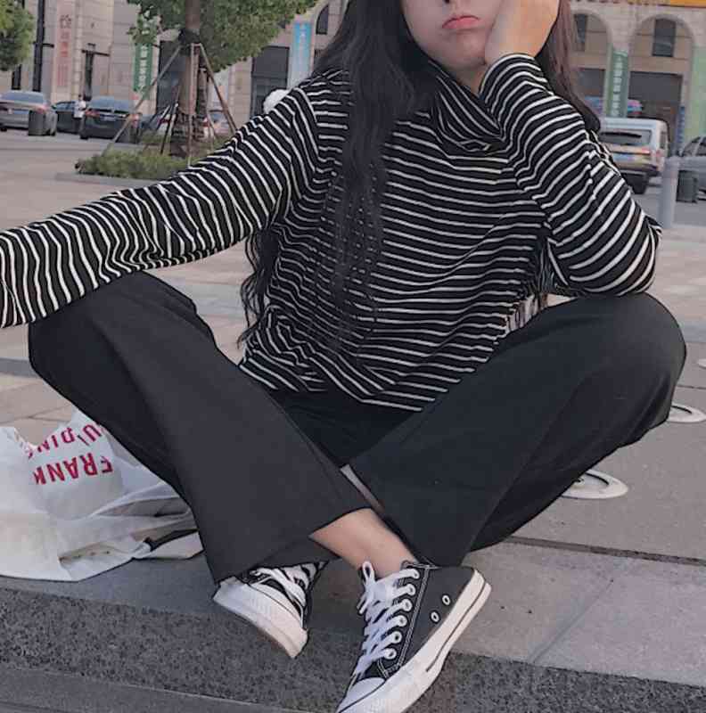 Other - 【＼クーポン利用で20%OFF!／】 Tシャツ レディース 40代 カジュアル コーデ ブラック 冬 大人 長袖 スポーツ かわいい ロング 人気 ブラウス 秋 カットソー 春 厚手 Vネック 無地 おしゃれ ゆったり トレーナー シャツ ティーシャツ ブランド 綿 ロゴ