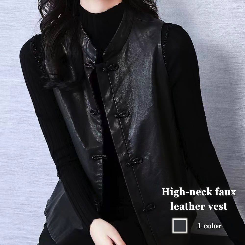 【商品名】ハイネックフェイクレザーベスト【カラー】ブラック【サイズ】M L XL 2XL【サイズ表記】・Mサイズ:着丈56 身幅104・Lサイズ:着丈57 身幅108・XLサイズ:着丈58 身幅112・2XLサイズ:着丈59 身幅116【素材】PU【季節】春 夏 秋 冬【スタッフコメント】大人っぽさを引き立てるレザー調の素材で、上級者のレイヤードコーデが叶うベスト。ややハイネックが首元を暖かく包み込み、冬のスタイルにすっきりとした印象を添えます。スカートなどと合わせた甘辛チックなコーデもおすすめです。 ショップのご紹介 当店はファッションブランド通販ストアですお客様第一のお気持ちで商品サービスを提供しております当店では沢山のレディースファッションアイテム取扱しておりますこちらの洋服と関連する洋服では ベスト ジレ ジャケット も取扱しております是非ご確認くださいませ どんな洋服を扱ってるの？当店ではシンプルやワンポイント違う他と被らない洋服を多数取扱しております個性的で相性抜群な おしゃれ オシャレ お洒落 きれいめ 大人 大人可愛い 大人かわいい 可愛い 女性 女の子 定番 珍しい 上品 上質 人気 おすすめ トレンド 新商品 新作 2023 2024 服 服装 婦人服 を 豊富 な バリエーション で お手頃 プチプラ SNS テレビ ファッション 雑誌 海外 モデル 女優 インスタグラム インスタ インスタ映え 40代 50代 20代 30代 かわいい 春服 などをお取り扱いしております是非バリエーションからお選びをお楽しみくださいませ どんな体型に向いてるの？当店ではさまざまな体型に向けてサイズや号数展開をしております身長では 140 145 150 155 160 165 170 175 cm 低身長 高身長 に対応しており XS SS S M L LL 3L 4L 5L 6L 7L 8L 9L10L フリー XL 2XL 3XL 4XL 5XL 2L XXL XXXL XXXXL 3号 5号 7号 9号 11号 13号 15号 17号 19号 21号 23号 といろいろな方々に着用いただけますよう多数お取り扱いしておりお客様のお悩みを解決させていただきます どんな年代が着れるの？当店では幅広い世代に向けて洋服を展開しております老若男女問わず 10代 60代 70代 対応 学生 高校生 大学生 お嬢様 セクシー ガーリー ガール ミセス マダム シニア世代 ミレニアル世代 Z世代 と幅広い年代に向けてアイテムを展開中でございます どんなシーズンで着れるの？当店ではオールシーズンに着れる洋服を展開しております季節では 春 夏 秋 冬 オールシーズン 春夏 夏秋 秋冬 冬春 夏服 秋服 冬服 春物 夏物 秋物 冬物 年中 季節 春用 夏用 秋用 冬用 と年中着れるような洋服を展開中でございます どんなシーンで着ていけるの？当店ではいろいろなシーンで着て行ける洋服を用意しております使えるシーンでは 母の日 クリスマス 誕生日 ギフト プレゼント 二次会 結婚式 お呼ばれ 入学式 卒業式 同窓会 記念日 デート 旅行 女子会 通勤 通学 OL フォーマル 職場 会社 オフィス 普段使い 普段着 お出かけ キャンパス スクール 学校 テーマパーク ヨガ トレーニング サマー デイリー ブライダル 仕事 マタニティ スポーツ アウトドア プライベート カジュアル シーン キャンプ コーデ コーディネート コストパフォーマンス コスパ ストレッチ スマート 韓国 韓国ファッション 韓国風 女子 と大切な場面で着用でき 肌に優しい 高級 魅せる 高級感 女子力 特徴 美脚 裏地 綺麗 綺麗め 綺麗系 清潔感 清潔 清楚 清楚感 印象 好感度 UP カワイイ かっこいい カッコイイ 涼しい 暖かい 北海道 といった印象を与えて自身を魅力的に見せることができるアイテムです どんな着こなしできるの？お客様のお好みなコーディネートや着こなしいただけます例えば ゆるい らくらく しっとり 大きめ 小さめ 大きいサイズ ショート ロング 丈 ゆったり スリム 細身 痩せ型 フリーサイズ 体型 カバー といったお好きなコーデなどでコーディネートお楽しみいただけます どんなカラーや柄を取り扱ってるの？当店ではお客様の要望に合わせて沢山のカラーや柄を用意しております色では ホワイト イエロー オレンジ ピンク レッド ベージュ シルバー ゴールド グレー パープル ブラウン グリーン ブルー ブラック マルチカラー ネイビー カーキ ワインレッド 透明 黒 白 赤 紺 藍 黄 緑 青 茶 水 灰 色 とたくさんお取り扱いしており 無地 ロゴ 総柄 ワンポイント プリント 花 植物 刺繍 チェック カモフラージュ 迷彩 ドット 水玉 ストライプ ヒョウ レオパード ハート 幾何柄 星 猫 ライン ヘビ ボーダー といったお客様の好みに応じた物を多数お取り扱いしております他と被らない色や形個性的で豊かで面白いデザイナーズや単色もたくさん展開しております どんなジャンルの洋服があるの？当店ではお客様のご要望に合わせて沢山の種類やテイストを豊富に用意しておりますファッションテイストでは シンプル ビジネス ナチュラル エレガント フェミニン キレカジ モード 森ガール レトロ ストリート マニッシュ 原宿系 セレカジ クラシカル トラッド アメカジ コンサバティブ ママコーデ オフィスカジュアル 重ね着 Aライン エレガンス ベーシック お腹 選べる オールコーデ デザイン とたくさん豊富にお取り扱いしておりサイズ感ではお客様の要望に合わせて用意しており シフォン レース セット 柄 派手 キュート オリジナル 洗える ボレロ 羽織 厚手 薄手 リボン タイト 他と被らない 種類 からお好みお選びいただけてお楽しみいただけます是非ご確認くださいませ どんな生地や素材があるの？当店では沢山の生地や素材をお取り扱いしております素材では ニット 綿 コットン ポリエステル ウール 麻 リネン アクリル デニム ナイロン フリース ボア キルト ファー レーヨン スウェット ツイード フェイクファー 合皮 フェイクレザー ジャガード とさまざまな肌に優しい素材をお取り扱いしており UVカット 着痩せ 着やせ 着回し 効果 機能性 ブランド レディースファッション レデイース 個性的 高品質 生地 透けない CN 日本製 裏地あり 裏地なし 裏起毛あり 裏起毛なし 速乾 と機能性豊かに兼ね揃えております ペティート プラス トール 家庭洗濯 ドライクリーニング ウェットクリーニング 発熱 ヒーター 裏起毛 裏ボア 着る毛布 令和 サイズ交換 毛玉になりにくい モード系 とメンテナンスできます気持ちいい肌触りの生地がありますためお選びくださいませ どんなイベントやキャンペーンをしているの？当店ではさまざまなサービスキャンペーンセールを実施しておりますサービスやキャンペーンでは あす楽 あすらく 即納 速達 予約 楽天 クーポン ポイント 入荷済 OFF セール 送料無料 メール便 ネコポス イベント 企画 キャンペーン SALE 割引 新製品 新品 正規 流行 流行り 話題 即日配送 翌日 など楽しいイベントを毎週開幕中です是非ご利用くださいませ またお得なクーポンも発行しております是非活用くださいませ詳しくは当店のカテゴリページをご参考くださいませ オシャレをさらに楽しく♪ 今日も良い1日を！大人っぽさを引き立てるレザー調の素材で、上級者のレイヤードコーデが叶うベスト。ややハイネックが首元を暖かく包み込み、冬のスタイルにすっきりとした印象を添えます。スカートなどと合わせた甘辛チックなコーデもおすすめです。 【商品名】ハイネックフェイクレザーベスト【カラー】ブラック【サイズ】M L XL 2XL【サイズ表記】・Mサイズ:着丈56 身幅104・Lサイズ:着丈57 身幅108・XLサイズ:着丈58 身幅112・2XLサイズ:着丈59 身幅116【素材】PU【季節】春 夏 秋 冬【スタッフコメント】大人っぽさを引き立てるレザー調の素材で、上級者のレイヤードコーデが叶うベスト。ややハイネックが首元を暖かく包み込み、冬のスタイルにすっきりとした印象を添えます。スカートなどと合わせた甘辛チックなコーデもおすすめです。 ショップのご紹介 当店はファッションブランド通販ストアですお客様第一のお気持ちで商品サービスを提供しております当店では沢山のレディースファッションアイテム取扱しておりますこちらの洋服と関連する洋服では ベスト ジレ ジャケット も取扱しております是非ご確認くださいませ どんな洋服を扱ってるの？当店ではシンプルやワンポイント違う他と被らない洋服を多数取扱しております個性的で相性抜群な おしゃれ オシャレ お洒落 きれいめ 大人 大人可愛い 大人かわいい 可愛い 女性 女の子 定番 珍しい 上品 上質 人気 おすすめ トレンド 新商品 新作 2023 2024 服 服装 婦人服 を 豊富 な バリエーション で お手頃 プチプラ SNS テレビ ファッション 雑誌 海外 モデル 女優 インスタグラム インスタ インスタ映え 40代 50代 20代 30代 かわいい 春服 などをお取り扱いしております是非バリエーションからお選びをお楽しみくださいませ どんな体型に向いてるの？当店ではさまざまな体型に向けてサイズや号数展開をしております身長では 140 145 150 155 160 165 170 175 cm 低身長 高身長 に対応しており XS SS S M L LL 3L 4L 5L 6L 7L 8L 9L10L フリー XL 2XL 3XL 4XL 5XL 2L XXL XXXL XXXXL 3号 5号 7号 9号 11号 13号 15号 17号 19号 21号 23号 といろいろな方々に着用いただけますよう多数お取り扱いしておりお客様のお悩みを解決させていただきます どんな年代が着れるの？当店では幅広い世代に向けて洋服を展開しております老若男女問わず 10代 60代 70代 対応 学生 高校生 大学生 お嬢様 セクシー ガーリー ガール ミセス マダム シニア世代 ミレニアル世代 Z世代 と幅広い年代に向けてアイテムを展開中でございます どんなシーズンで着れるの？当店ではオールシーズンに着れる洋服を展開しております季節では 春 夏 秋 冬 オールシーズン 春夏 夏秋 秋冬 冬春 夏服 秋服 冬服 春物 夏物 秋物 冬物 年中 季節 春用 夏用 秋用 冬用 と年中着れるような洋服を展開中でございます どんなシーンで着ていけるの？当店ではいろいろなシーンで着て行ける洋服を用意しております使えるシーンでは 母の日 クリスマス 誕生日 ギフト プレゼント 二次会 結婚式 お呼ばれ 入学式 卒業式 同窓会 記念日 デート 旅行 女子会 通勤 通学 OL フォーマル 職場 会社 オフィス 普段使い 普段着 お出かけ キャンパス スクール 学校 テーマパーク ヨガ トレーニング サマー デイリー ブライダル 仕事 マタニティ スポーツ アウトドア プライベート カジュアル シーン キャンプ コーデ コーディネート コストパフォーマンス コスパ ストレッチ スマート 韓国 韓国ファッション 韓国風 女子 と大切な場面で着用でき 肌に優しい 高級 魅せる 高級感 女子力 特徴 美脚 裏地 綺麗 綺麗め 綺麗系 清潔感 清潔 清楚 清楚感 印象 好感度 UP カワイイ かっこいい カッコイイ 涼しい 暖かい 北海道 といった印象を与えて自身を魅力的に見せることができるアイテムです どんな着こなしできるの？お客様のお好みなコーディネートや着こなしいただけます例えば ゆるい らくらく しっとり 大きめ 小さめ 大きいサイズ ショート ロング 丈 ゆったり スリム 細身 痩せ型 フリーサイズ 体型 カバー といったお好きなコーデなどでコーディネートお楽しみいただけます どんなカラーや柄を取り扱ってるの？当店ではお客様の要望に合わせて沢山のカラーや柄を用意しております色では ホワイト イエロー オレンジ ピンク レッド ベージュ シルバー ゴールド グレー パープル ブラウン グリーン ブルー ブラック マルチカラー ネイビー カーキ ワインレッド 透明 黒 白 赤 紺 藍 黄 緑 青 茶 水 灰 色 とたくさんお取り扱いしており 無地 ロゴ 総柄 ワンポイント プリント 花 植物 刺繍 チェック カモフラージュ 迷彩 ドット 水玉 ストライプ ヒョウ レオパード ハート 幾何柄 星 猫 ライン ヘビ ボーダー といったお客様の好みに応じた物を多数お取り扱いしております他と被らない色や形個性的で豊かで面白いデザイナーズや単色もたくさん展開しております どんなジャンルの洋服があるの？当店ではお客様のご要望に合わせて沢山の種類やテイストを豊富に用意しておりますファッションテイストでは シンプル ビジネス ナチュラル エレガント フェミニン キレカジ モード 森ガール レトロ ストリート マニッシュ 原宿系 セレカジ クラシカル トラッド アメカジ コンサバティブ ママコーデ オフィスカジュアル 重ね着 Aライン エレガンス ベーシック お腹 選べる オールコーデ デザイン とたくさん豊富にお取り扱いしておりサイズ感ではお客様の要望に合わせて用意しており シフォン レース セット 柄 派手 キュート オリジナル 洗える ボレロ 羽織 厚手 薄手 リボン タイト 他と被らない 種類 からお好みお選びいただけてお楽しみいただけます是非ご確認くださいませ どんな生地や素材があるの？当店では沢山の生地や素材をお取り扱いしております素材では ニット 綿 コットン ポリエステル ウール 麻 リネン アクリル デニム ナイロン フリース ボア キルト ファー レーヨン スウェット ツイード フェイクファー 合皮 フェイクレザー ジャガード とさまざまな肌に優しい素材をお取り扱いしており UVカット 着痩せ 着やせ 着回し 効果 機能性 ブランド レディースファッション レデイース 個性的 高品質 生地 透けない CN 日本製 裏地あり 裏地なし 裏起毛あり 裏起毛なし 速乾 と機能性豊かに兼ね揃えております ペティート プラス トール 家庭洗濯 ドライクリーニング ウェットクリーニング 発熱 ヒーター 裏起毛 裏ボア 着る毛布 令和 サイズ交換 毛玉になりにくい モード系 とメンテナンスできます気持ちいい肌触りの生地がありますためお選びくださいませ どんなイベントやキャンペーンをしているの？当店ではさまざまなサービスキャンペーンセールを実施しておりますサービスやキャンペーンでは あす楽 あすらく 即納 速達 予約 楽天 クーポン ポイント 入荷済 OFF セール 送料無料 メール便 ネコポス イベント 企画 キャンペーン SALE 割引 新製品 新品 正規 流行 流行り 話題 即日配送 翌日 など楽しいイベントを毎週開幕中です是非ご利用くださいませ またお得なクーポンも発行しております是非活用くださいませ詳しくは当店のカテゴリページをご参考くださいませ オシャレをさらに楽しく♪ 今日も良い1日を！