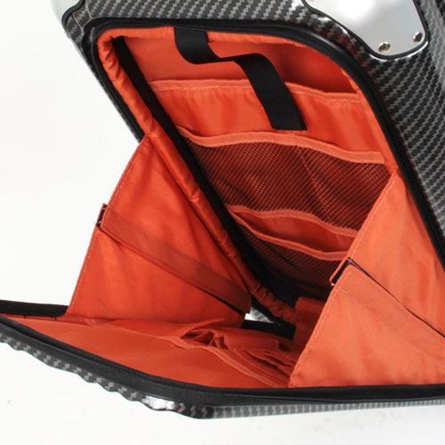 WebbyのT&S ティーアンドエス LEGEND WALKER HARD CASE 6203 BLADE series METAL FRAME 縦型ビジネスキャリー 50cm ラフカーボンホワイトシルバー 6203-50-R-WHSL｜アングル2