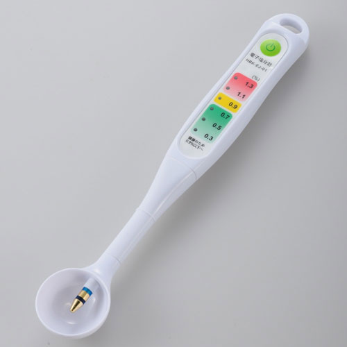 Webbyのオーム電機 塩分計『塩分計る君』 HBK-EJ-01｜アングル2
