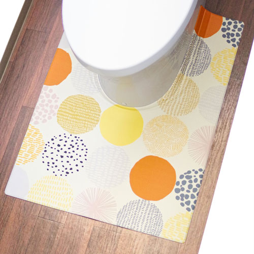 オカトー スキマにピタっ！ PVCトイレマット 耳長 80X60cm ドット