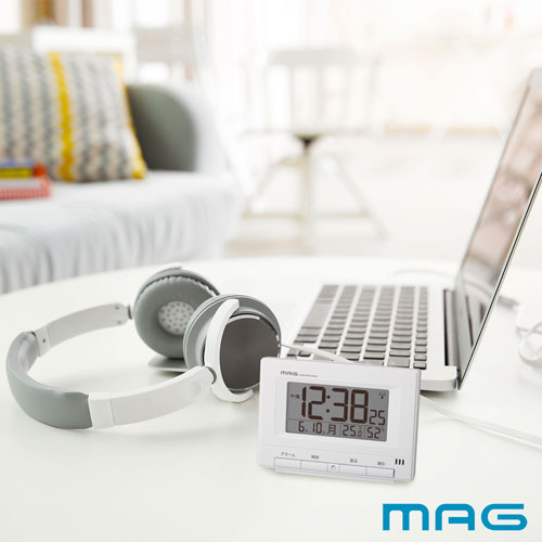 ノア精密 MAG デジタル 電波自動点灯 目覚まし時計 ロン T-790 WH-Z マグ 置き時計 電波時計 自動点灯 温湿度計 カレンダー 電子音 アラーム スヌーズ ホワイト [2]