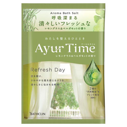 -------------------------------------------------------------- 画像はイメージです。 ※ PC環境により実際の色味や質感と異なって表示される場合がございます。 ※ 部品・パーツなどの一部の商品では本体の商品画像を使用しております。 ※ 製品の仕様・画像・パッケージは、メーカー側から予告なく変更される場合があります。 -------------------------------------------------------------- 2種の天然精油をブレンド配合。世界遺産生まれの天然海塩にてバランス整える入浴剤。●奥深く繊細な香りに包まれる、呼吸深まるようなひとときを●天然由来成分95％以上配合●天然精油…調香師こだわりの2種の天然精油をブレンド配合●天然海塩(※1)…地球最古の生命体ストロマトライトが群生する、世界遺産のオーストラリアシャークベイで、太陽と風の力からうまれた天然海塩●植物性保湿成分配合※1…基剤■表示成分/全成分海塩、香料、シリカ、グルタミン酸Na、オニイチゴ根エキス、ゴマ種子油、ネオペンタン酸イソデシル、ケイ酸Ca、BG、水、PEG-8、黄4、青2■原産国日本 【使用方法】[使用法]お風呂の湯 (200L)に約40gの割合で本品を溶かしてから入浴します。[保管について]開封後はすぐに使用する。乳幼児の手が届く所や高温・多湿の所に置かない。残り湯について残り湯は洗濯に使用できるが、すすぎとつけおきは清水で行うこと。ただし次の衣料には使用しない。着色する場合がある。(1)柔軟仕上げを強く掛けた衣料(2)おろしたてや大切な衣料残り湯には無機塩が多く含まれるので、鉢植えや植物への水やりに使わない。【使用上の注意】皮フ又は体質的に異常がある場合は、医師に相談の上使用する。使用中や使用後、皮フに発疹、発赤、かゆみ、刺激感等の異常が現れた場合、使用を中止し、皮フ科医に相談する。使い続けると症状が悪化することがある。本品は食べられない。万一大量に飲み込んだ場合は、水を飲ませる等の処置をし、医師に相談する。本品と他の入浴剤の併用は避ける(メーカーの浴用化粧料「発泡の素」を除く)。入浴以外の用途には使用しない。本品には浴槽・風呂釜をいためるイオウは入っていない。天然の原料を使用しているため、見た目の色がバラつく場合があるが、品質に問題はない。全自動給湯器・24時間風呂の場合、機種によっては使用できない場合があるので、機種の説明書を確認の上、使用する。入浴剤を溶かしたお湯を追いだきすると、ごくまれに配管や風呂釜の汚れが出てくることがある。天然塩を使用しているため、まれにカルシウムなどのミネラル成分が不溶解物になって残る場合があるが、品質に問題はない。残り湯を放置せず、入浴後は早めに残り湯を抜き、浴槽や循環口のフィルターを水洗いする。浴槽の汚れは早めに浴槽用洗剤で落とす。時間がたつと落ちにくくなり入浴剤の色素が付着して色がつくことがある。 【発売元、製造元、輸入元又は販売元】バスクリン 商品区分：化粧品広告文責：ナチュラルウェブ株式会社TEL：03-6423-0750※パッケージ・内容等予告なく変更する場合がございます。 【メーカー・ブランド】 BATHCLIN / ばすくりん 【#194】　