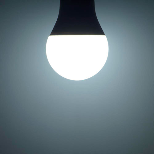 オーム電機 LED電球 E26 40形相当 動体・明暗センサー付 昼光色 LDA4D-G-MW
