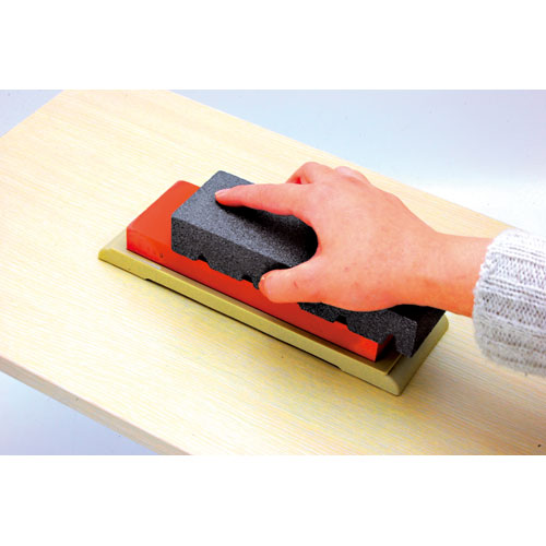 Webbyの兼定 溝入り面直し砥石｜アングル3