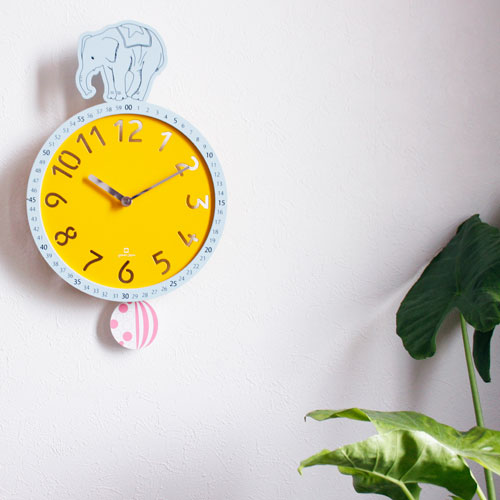 ヤマト工芸 circus clock サーカスクロック 振り子 掛け時計 ゾウ YK17-105 時計 数字 掛け時計 壁掛け 子供部屋 天然木 木製 ウッド 木 日本製 [2]